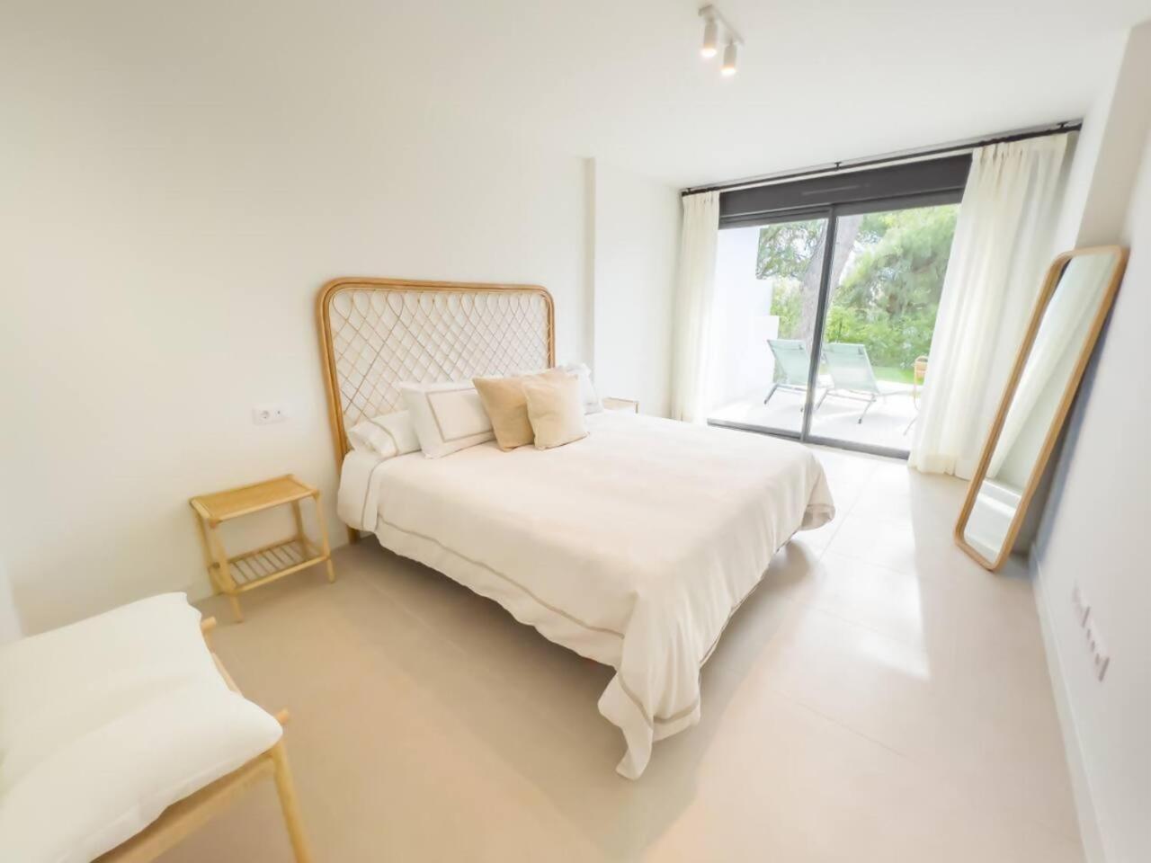 Bajo Con Jardin En La Milla De Oro Apartment Marbella Bagian luar foto