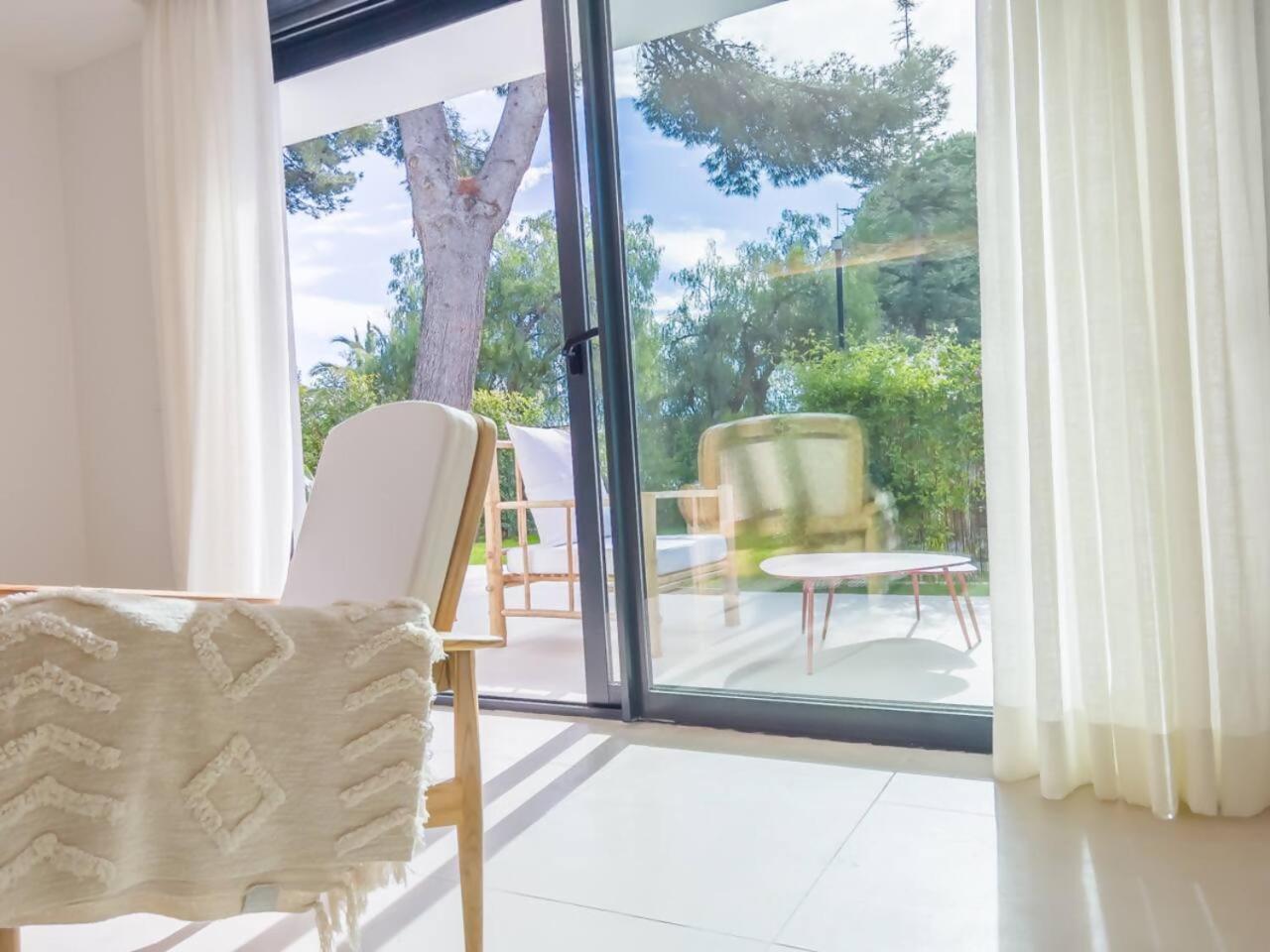 Bajo Con Jardin En La Milla De Oro Apartment Marbella Bagian luar foto