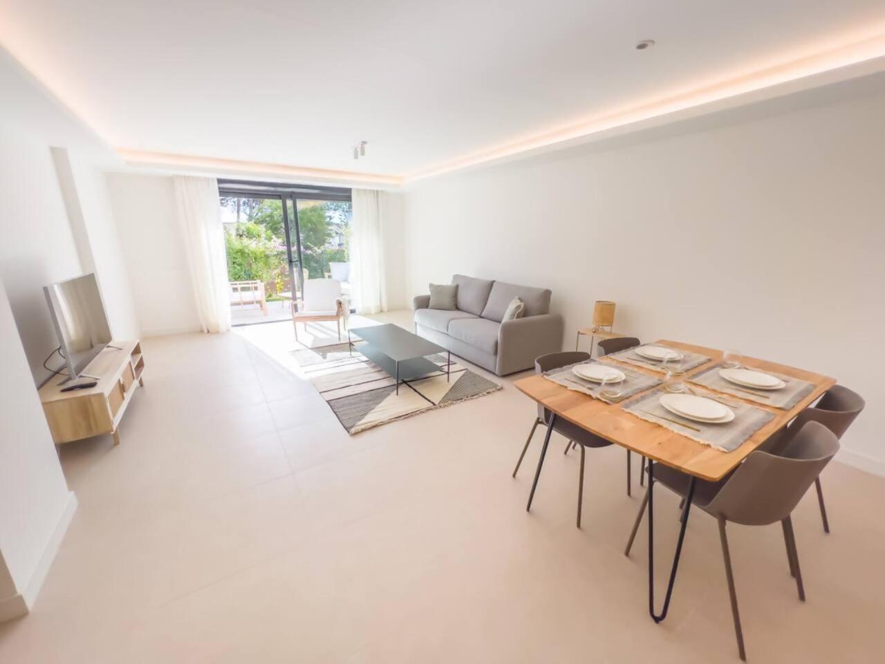 Bajo Con Jardin En La Milla De Oro Apartment Marbella Bagian luar foto