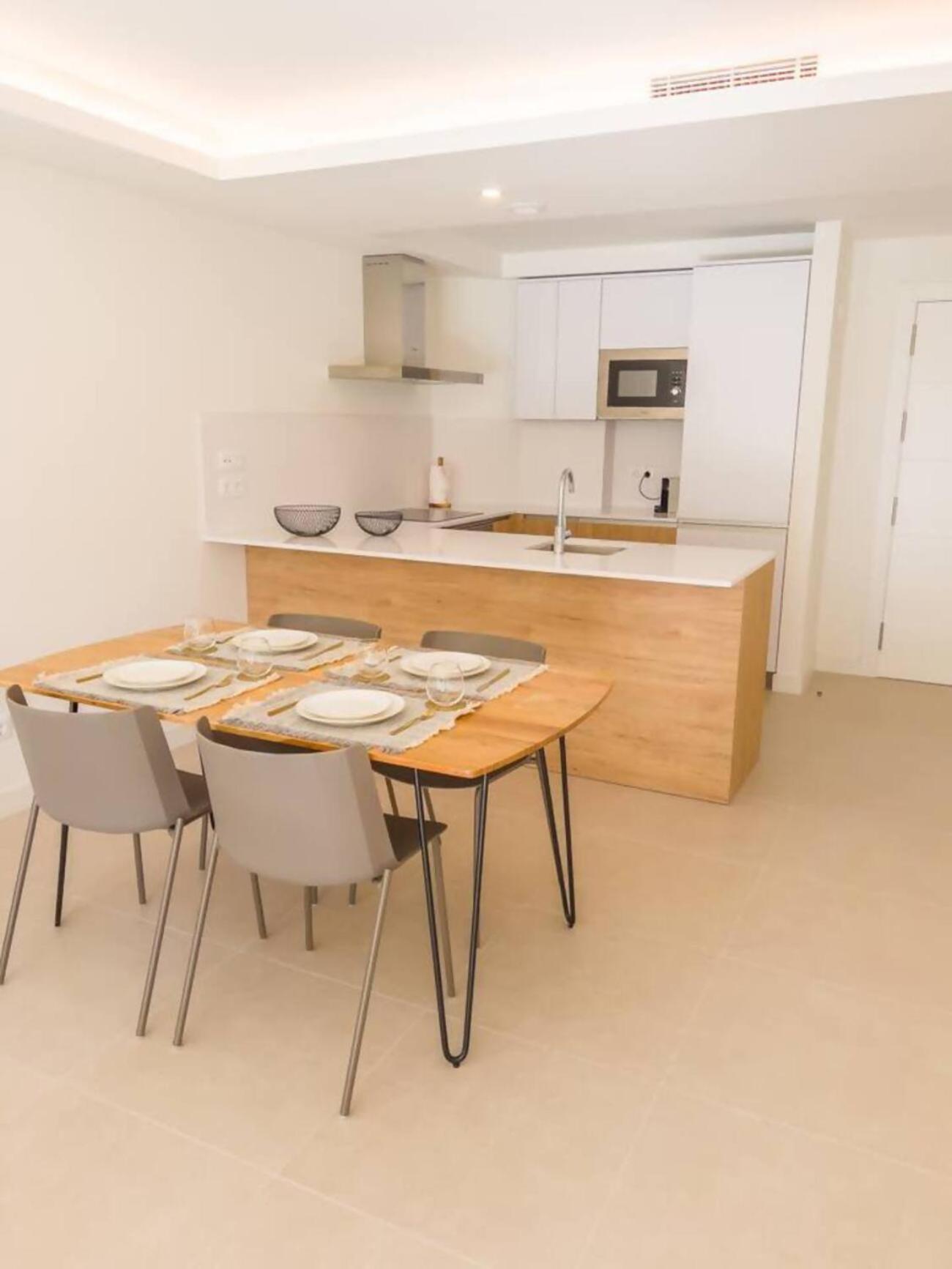 Bajo Con Jardin En La Milla De Oro Apartment Marbella Bagian luar foto