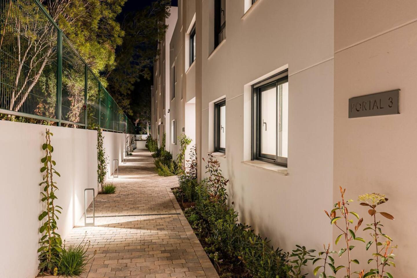 Bajo Con Jardin En La Milla De Oro Apartment Marbella Bagian luar foto